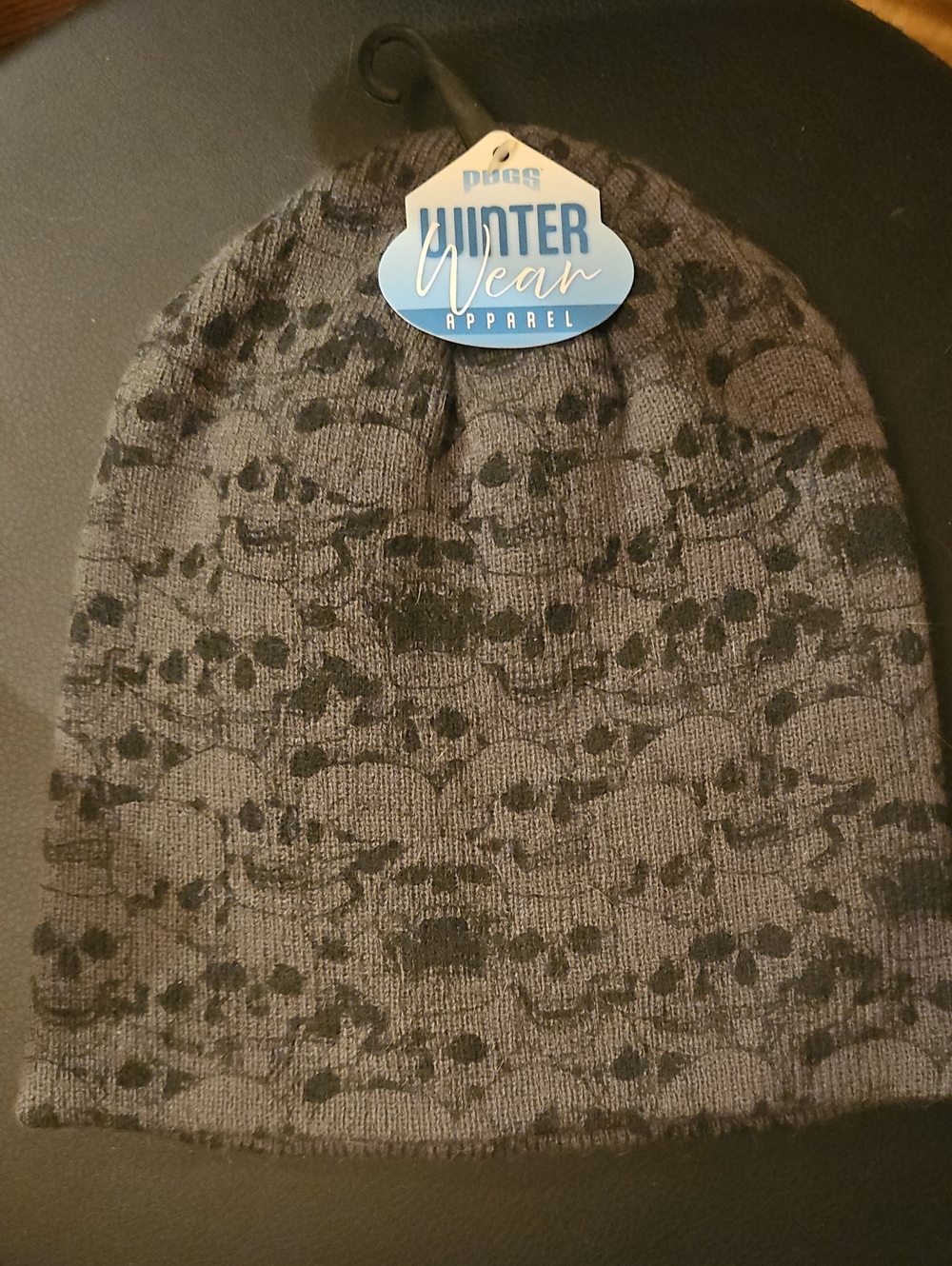 Men’s Gray Skull-Pattern Knit Beanie